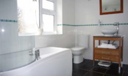 Basic Bath Essentials Needed after Moving into a New Place