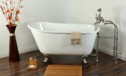 4 Reasons to Choose a Claw-Foot Tub